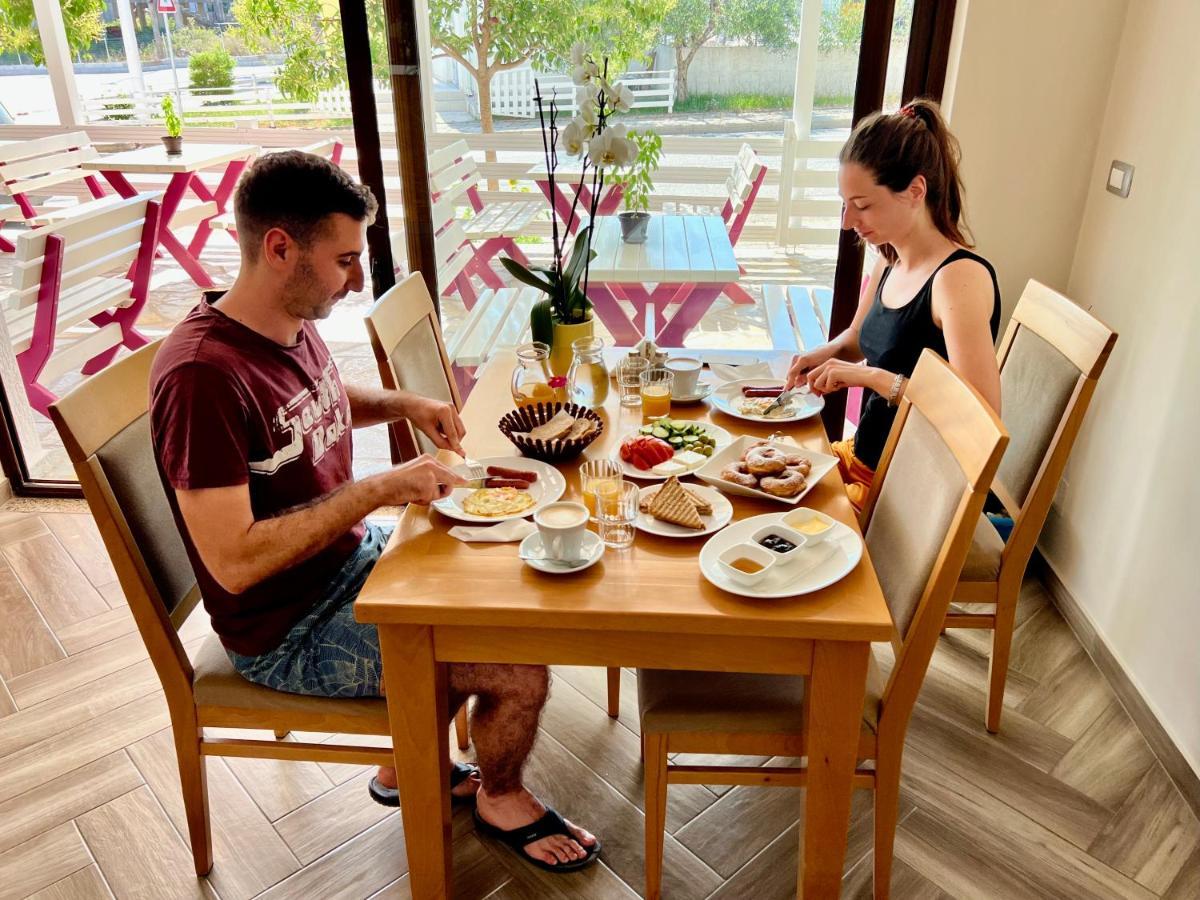 Family Hotel Haruni คซามิล ภายนอก รูปภาพ