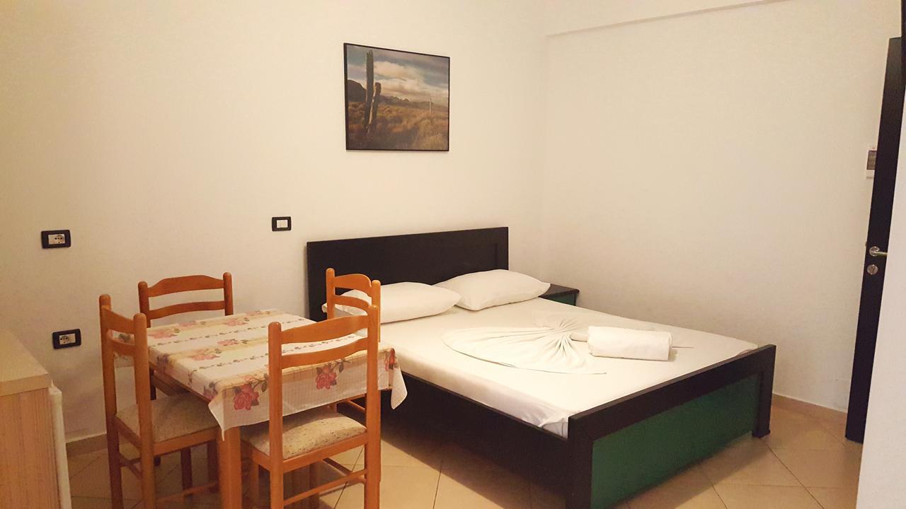 Family Hotel Haruni คซามิล ภายนอก รูปภาพ